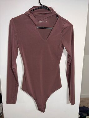 Abercrombie & Fitch Mauve Brown Long-Sleeve V-Neck Hooded Bodysuit
